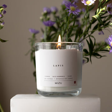 MIZU BLUE CHAMOMILE ESSENTIAL OIL CANDLE