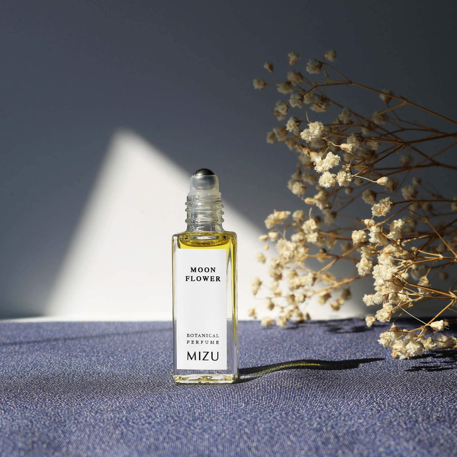 MIZU Botanical perfume oil roll on