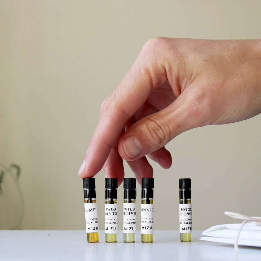 MIZU Organic perfume oil sample set